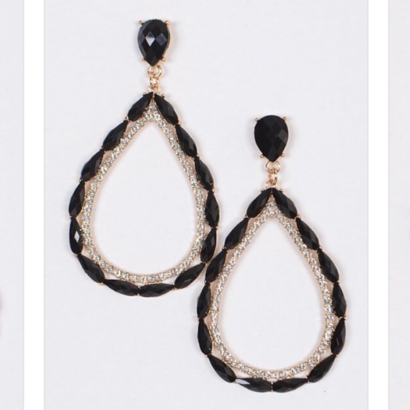 Brass Key Btq Jewelry - Tear drop crystal earrings